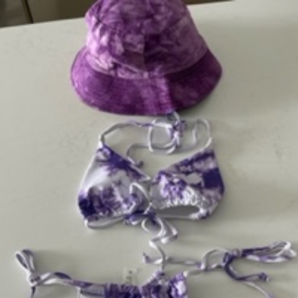 Bikini Set - Picture 3 of 3